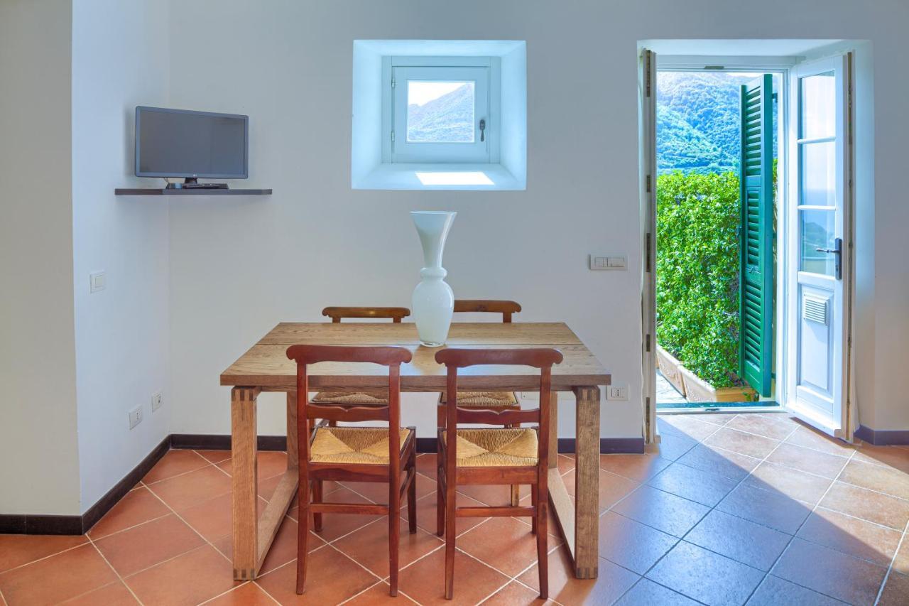 Villa Dell'Erta - Levanto Montale  Exteriör bild
